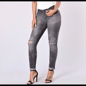 NEW Fashion Nova Paint It Jeans Size 1